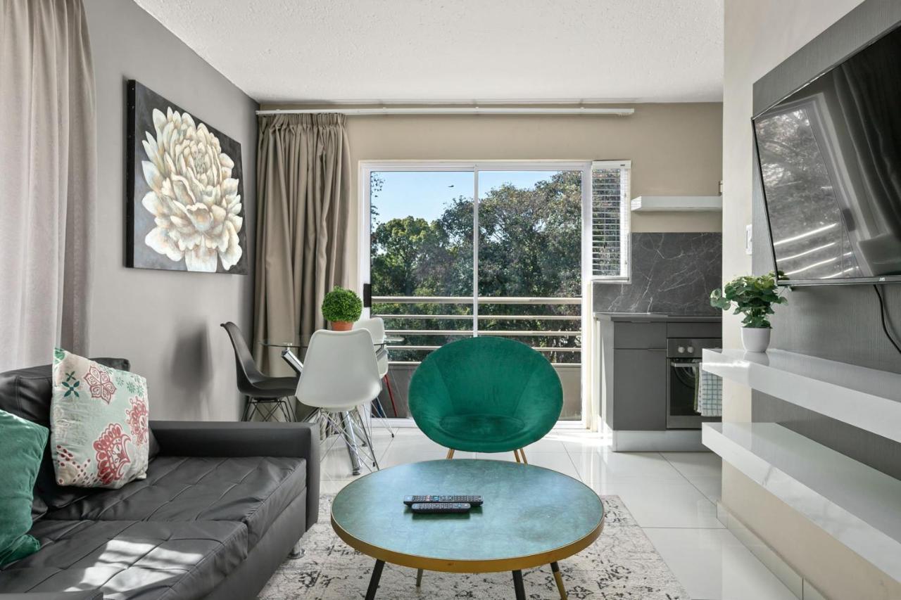 Marley On Katherine Apartments โจฮันเนสเบิร์ก ภายนอก รูปภาพ
