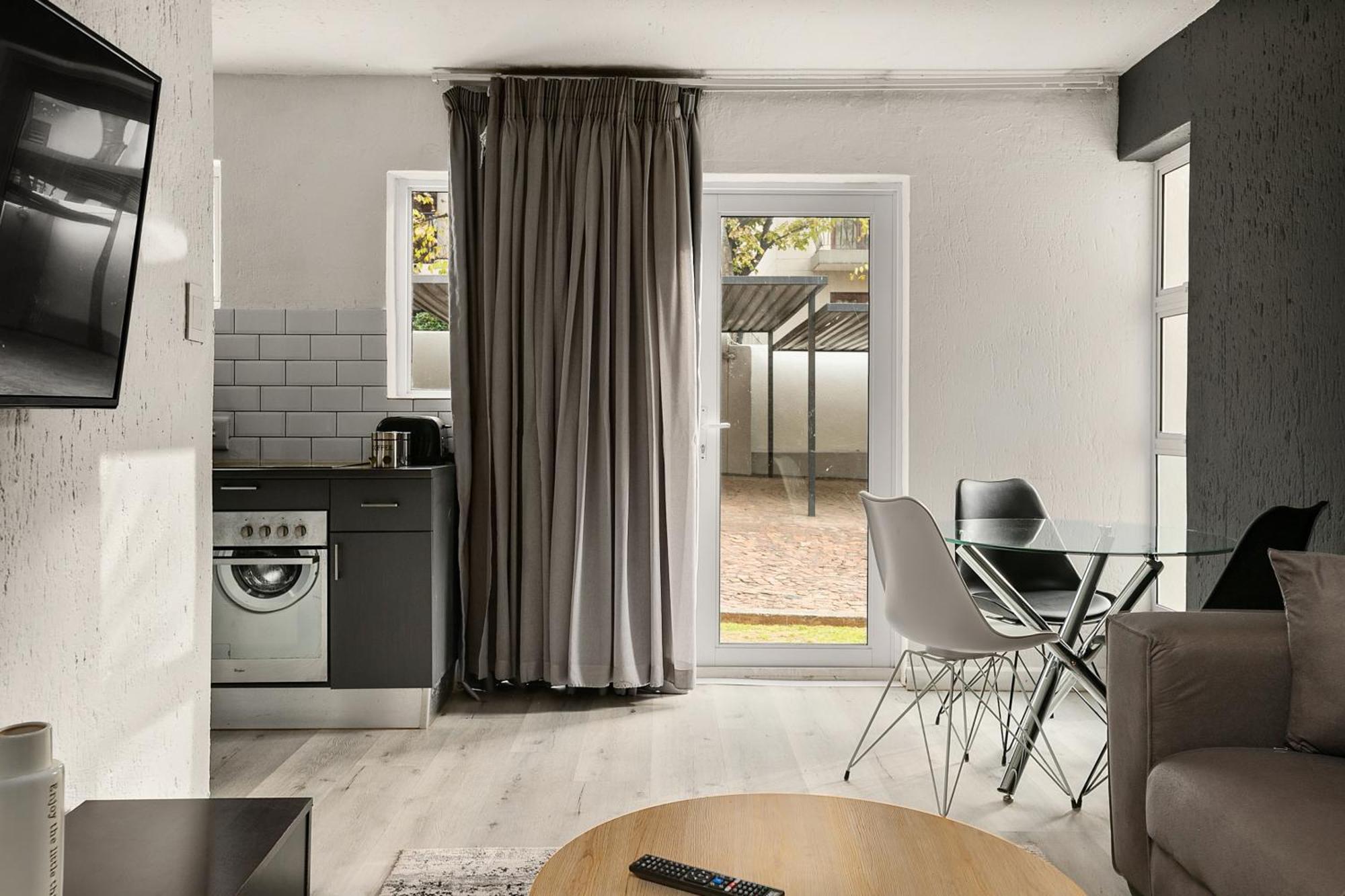 Marley On Katherine Apartments โจฮันเนสเบิร์ก ภายนอก รูปภาพ