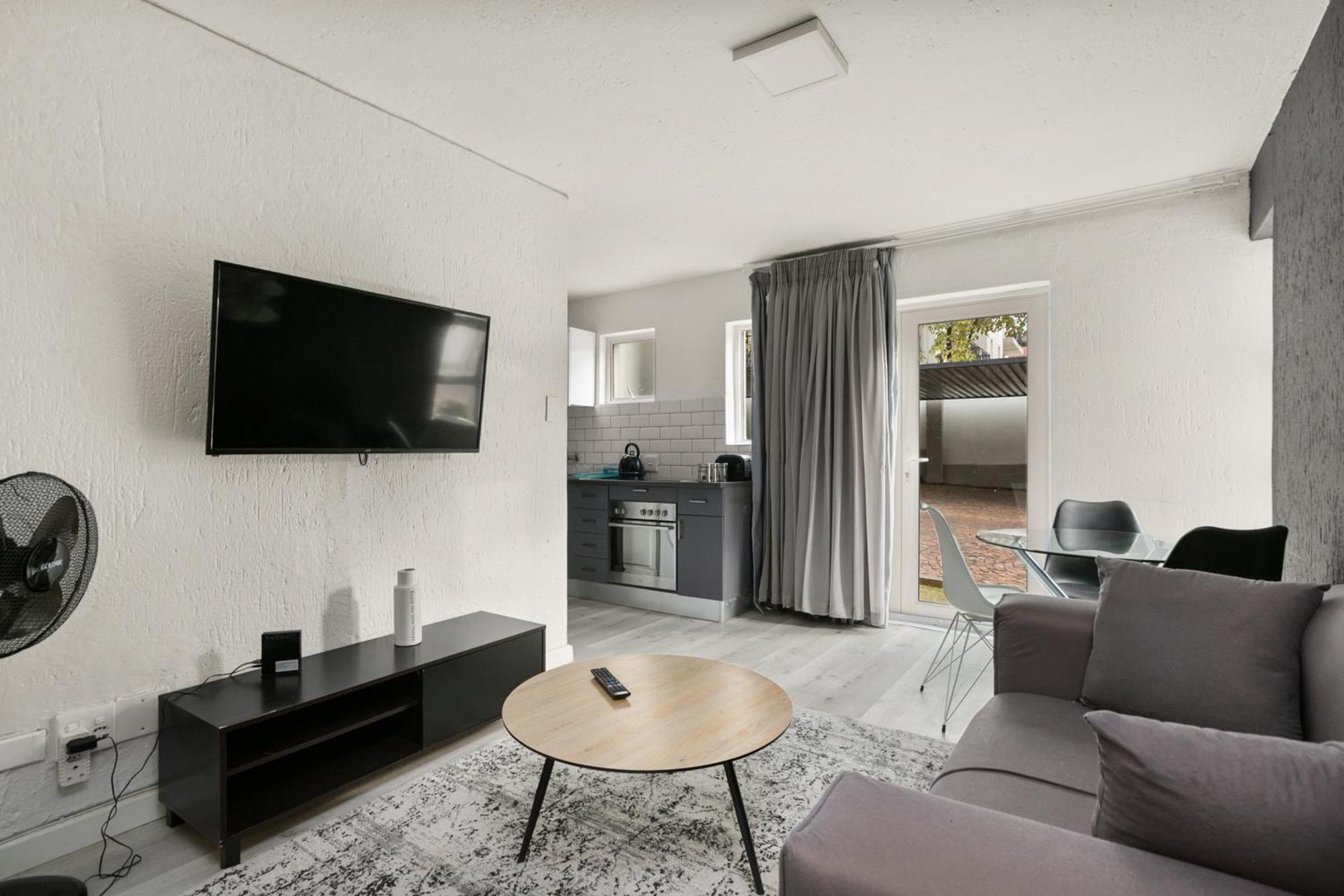 Marley On Katherine Apartments โจฮันเนสเบิร์ก ภายนอก รูปภาพ