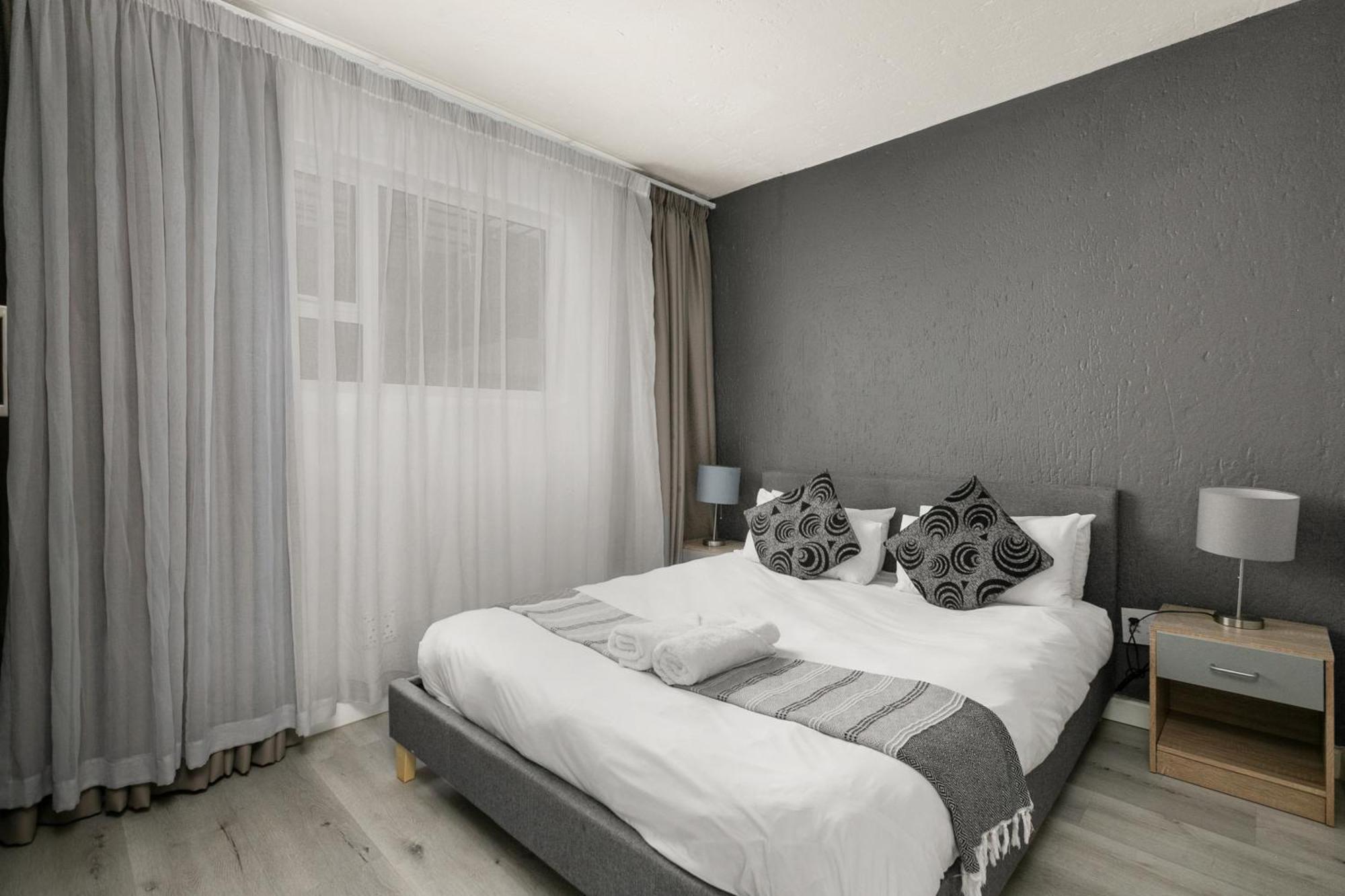 Marley On Katherine Apartments โจฮันเนสเบิร์ก ภายนอก รูปภาพ