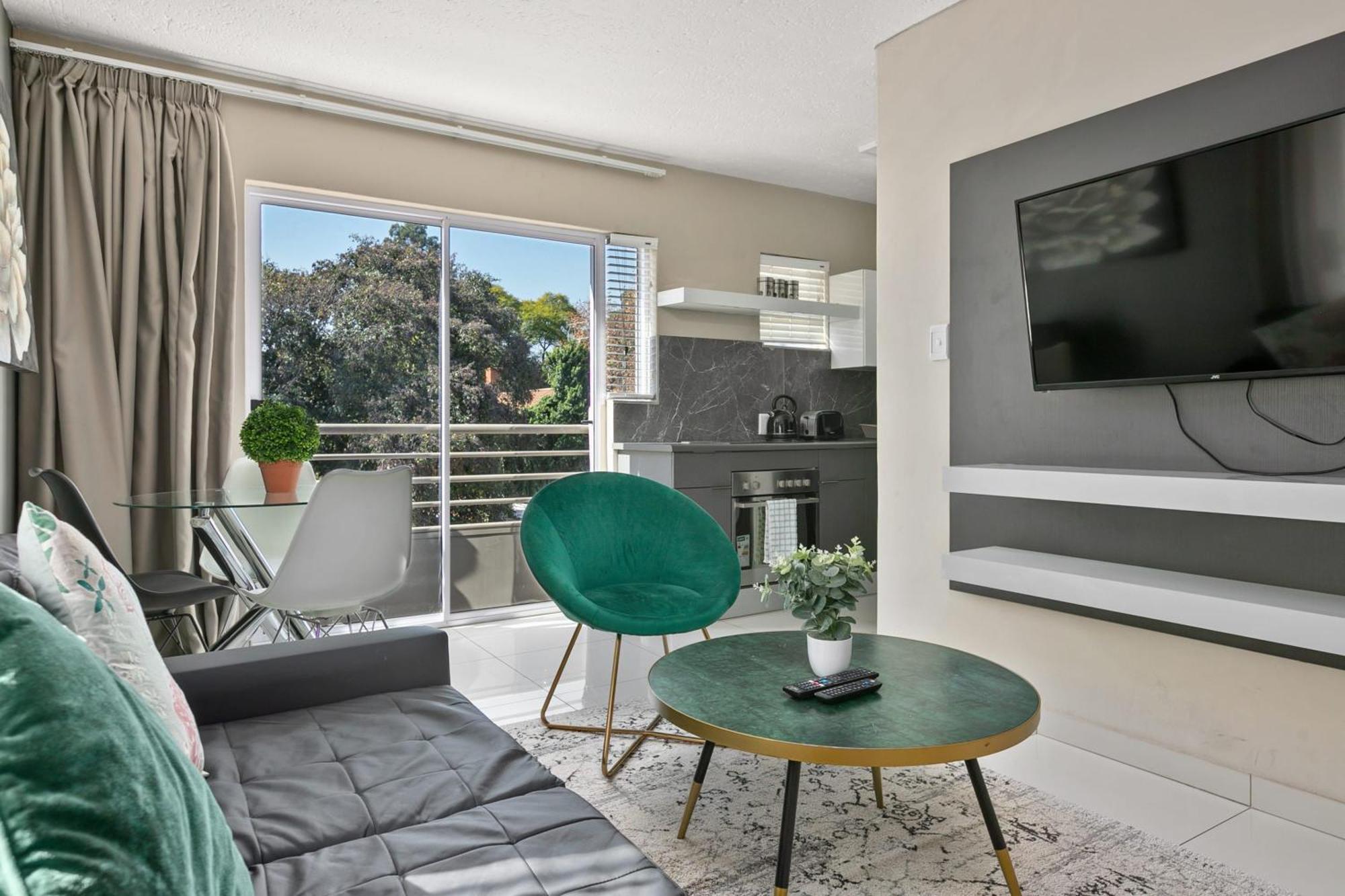 Marley On Katherine Apartments โจฮันเนสเบิร์ก ภายนอก รูปภาพ